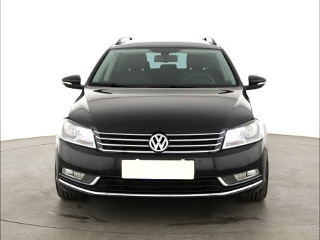 Volkswagen Passat, 2011 - pohled č. 2