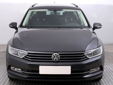 Volkswagen Passat, 2015 - pohled č. 2