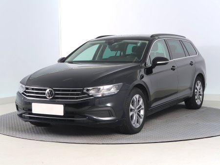 Volkswagen Passat, 2020 - pohled č. 3