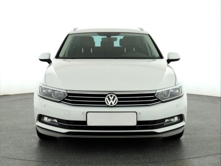Volkswagen Passat, 2017 - pohled č. 2