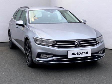 Volkswagen Passat, 2022