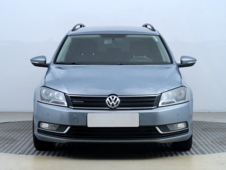 Volkswagen Passat, 2012 - pohled č. 2