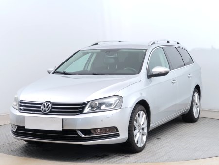 Volkswagen Passat, 2012 - pohled č. 3