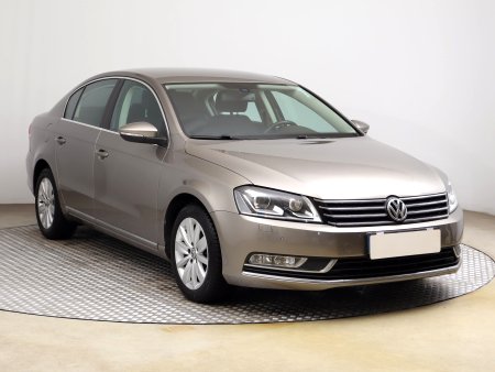 Volkswagen Passat, 2013