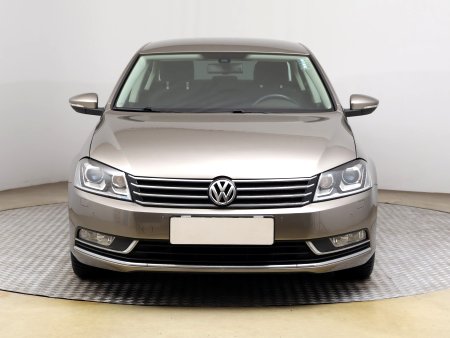 Volkswagen Passat, 2013 - pohled č. 2