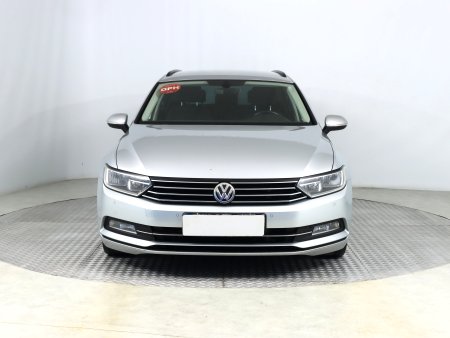 Volkswagen Passat, 2015 - pohled č. 2