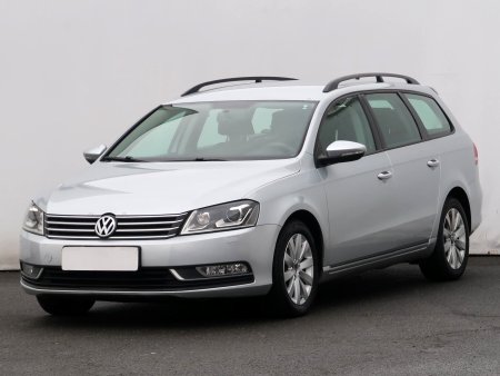 Volkswagen Passat, 2012 - pohled č. 3