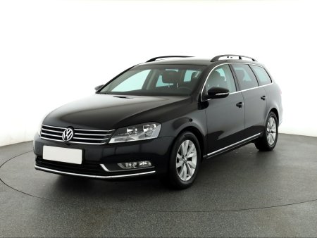Volkswagen Passat, 2011 - pohled č. 3