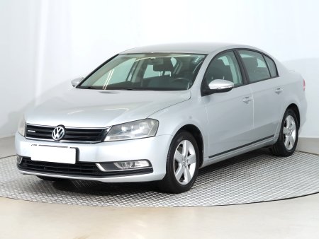Volkswagen Passat, 2011 - pohled č. 3