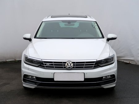 Volkswagen Passat, 2015 - pohled č. 2