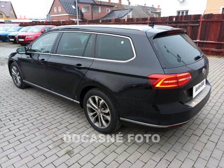 Volkswagen Passat, 2015 - pohled č. 2