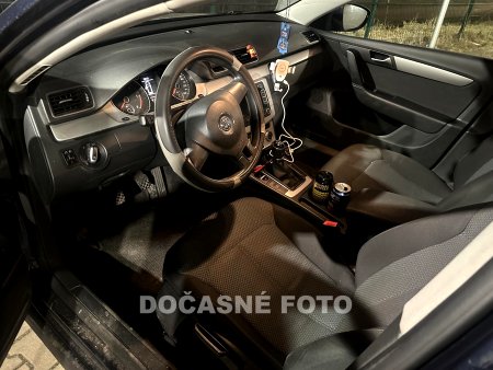 Volkswagen Passat, 2012 - pohled č. 3