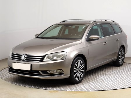 Volkswagen Passat, 2011 - pohled č. 3