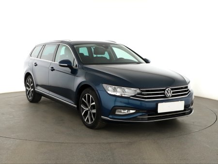 Volkswagen Passat, 2023