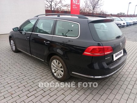 Volkswagen Passat, 2012 - pohled č. 2
