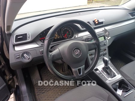 Volkswagen Passat, 2012 - pohled č. 3