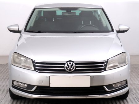 Volkswagen Passat, 2011 - pohled č. 2