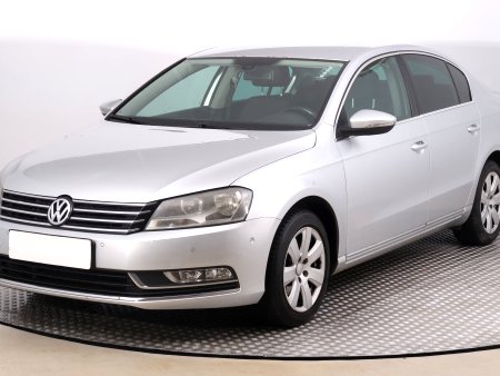 Volkswagen Passat, 2011 - pohled č. 3