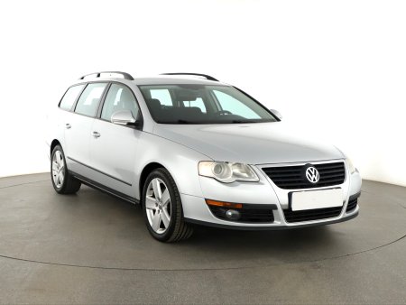 Volkswagen Passat, 2010