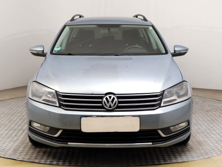 Volkswagen Passat, 2012 - pohled č. 2