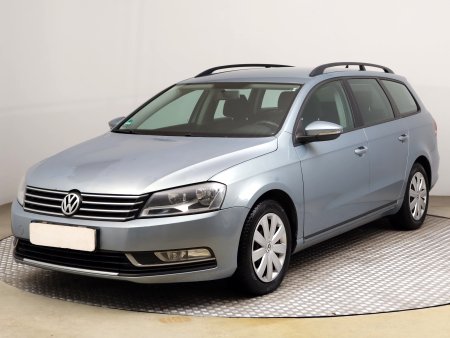Volkswagen Passat, 2012 - pohled č. 3