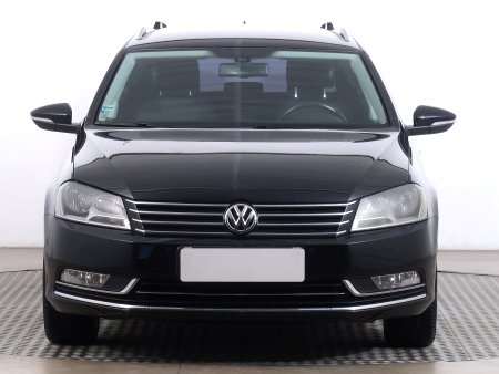 Volkswagen Passat, 2011 - pohled č. 2