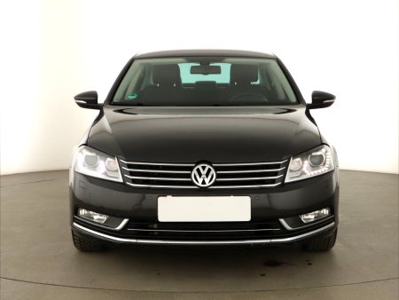 Volkswagen Passat, 2011 - pohled č. 2