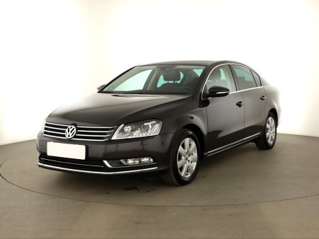 Volkswagen Passat, 2011 - pohled č. 3