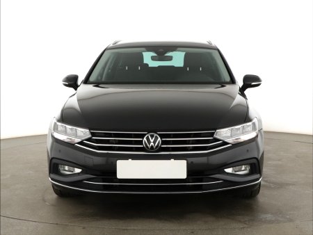 Volkswagen Passat, 2023 - pohled č. 2