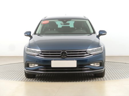 Volkswagen Passat, 2023 - pohled č. 2