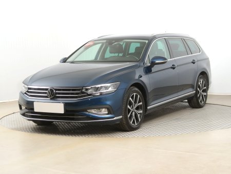 Volkswagen Passat, 2023 - pohled č. 3