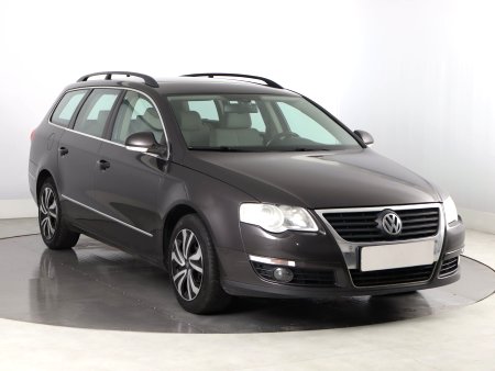 Volkswagen Passat, 2010