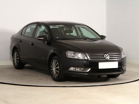 Volkswagen Passat, 2011