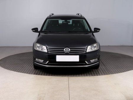 Volkswagen Passat, 2011 - pohled č. 2