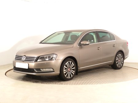 Volkswagen Passat, 2012 - pohled č. 3
