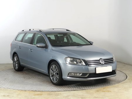 Volkswagen Passat, 2012