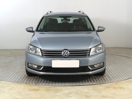 Volkswagen Passat, 2012 - pohled č. 2