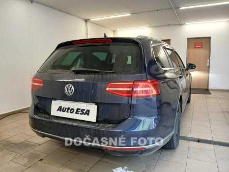 Volkswagen Passat, 2015 - pohled č. 2