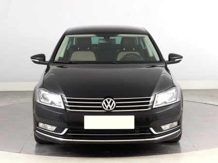 Volkswagen Passat, 2012 - pohled č. 2