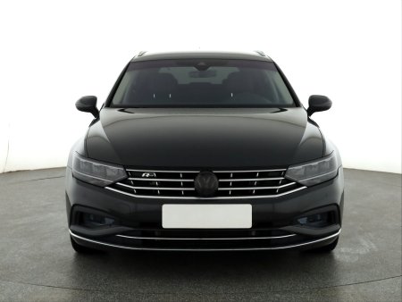 Volkswagen Passat, 2020 - pohled č. 2