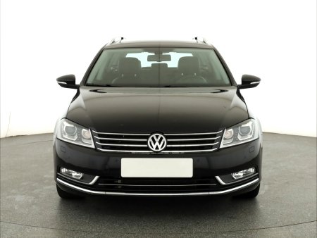 Volkswagen Passat, 2011 - pohled č. 2