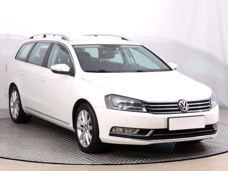 Volkswagen Passat, 2011