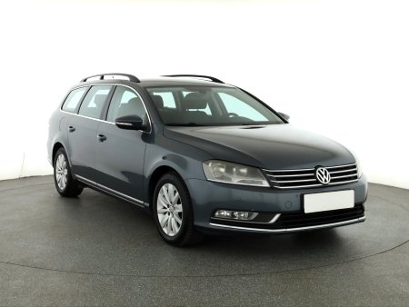 Volkswagen Passat, 2011