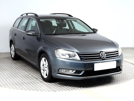 Volkswagen Passat, 2012
