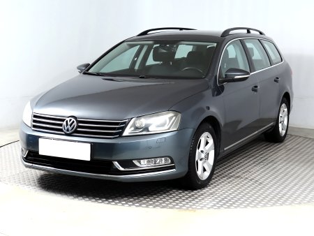Volkswagen Passat, 2012 - pohled č. 3