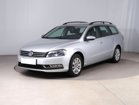 Volkswagen Passat, 2011 - pohled č. 3