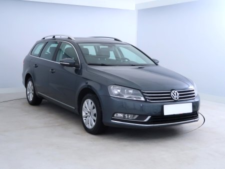 Volkswagen Passat, 2012