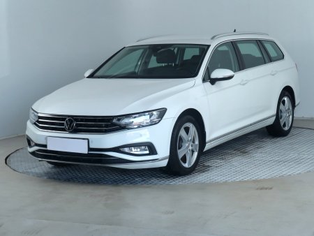 Volkswagen Passat, 2020 - pohled č. 3