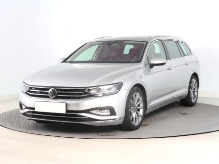 Volkswagen Passat, 2020 - pohled č. 3