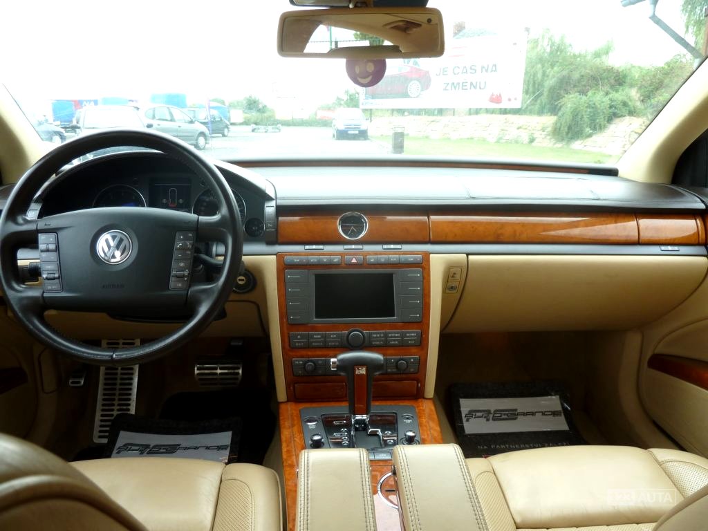 Volkswagen Phaeton, 2004 - pohled č. 11